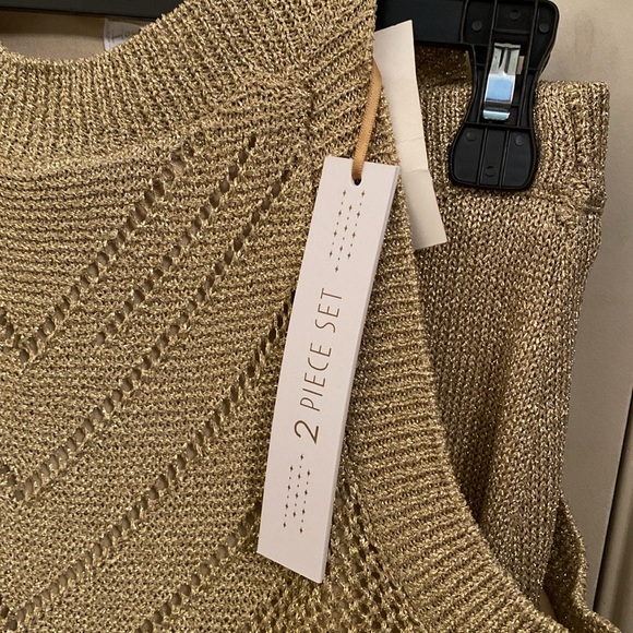 House of Harlow 2-Piece Set - Picture 8 of 9